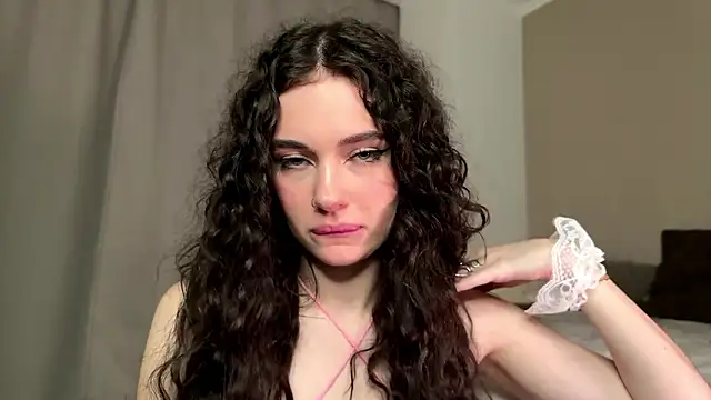 Moonfaairy's cam snapshot