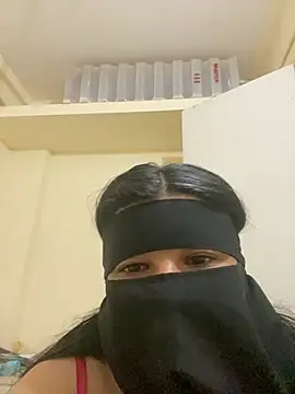 sara___fun's cam snapshot