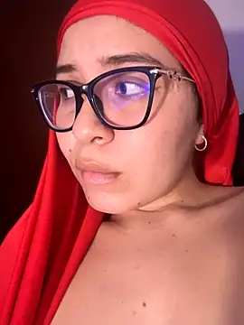 MatchedEyebrow live sex cam