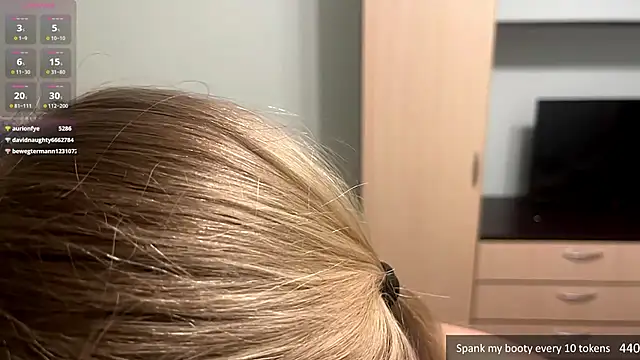 Velmiora live sex cam