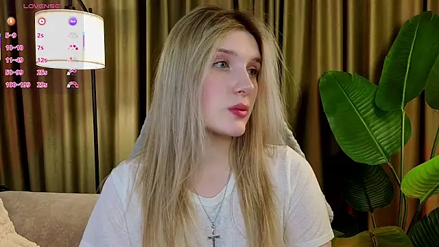 honey_kors's cam snapshot