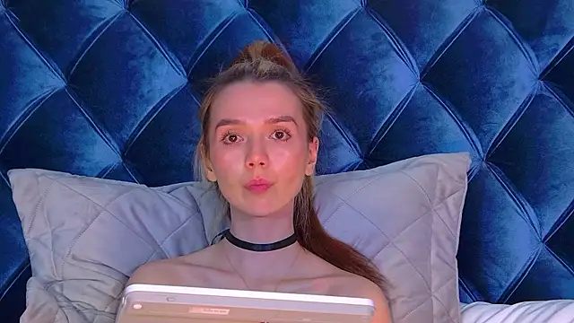 VanessaVienne's cam snapshot