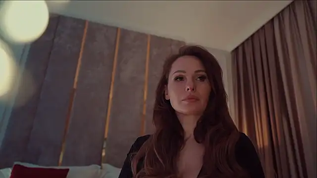 MilaDYstarlight live sex cam