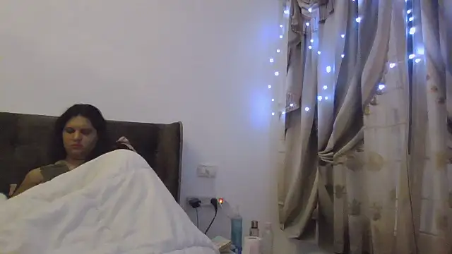 maayanlevi2 live sex cam