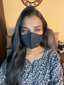 its_ur_flora's cam snapshot