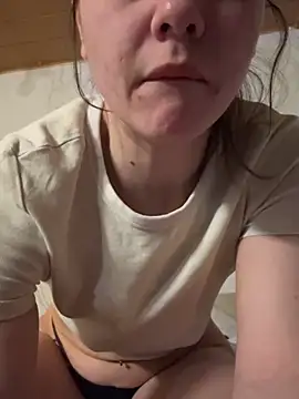 LaraHolt's cam snapshot