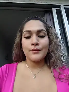 Sara_smiiith211 live sex cam