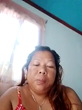 chubbysexy28 live sex cam