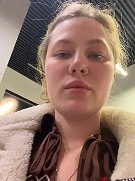 AsynaYuuki live sex cam