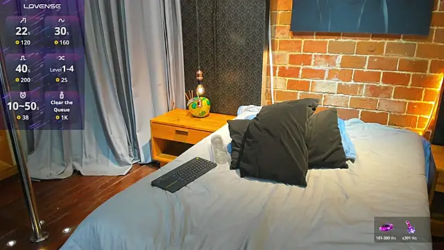 MarcoVitto live sex cam