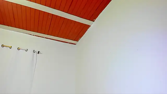 yourlatina_emely live sex cam