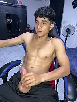 nic_2005's cam snapshot