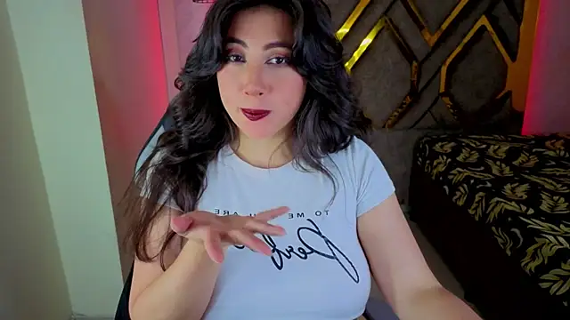 Luvienne live sex cam