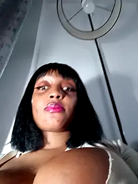 Busty_Bambi's cam snapshot