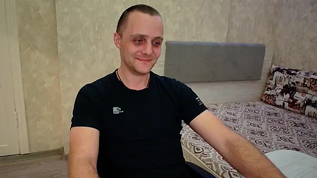 Ethan_G_'s cam snapshot