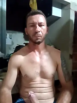 RobertoLuiz84 live sex cam