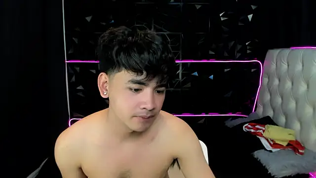 spoiledmycock live sex cam