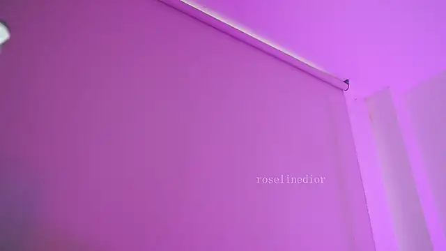 roselinedior live sex cam