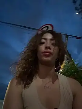 roxyrougee live sex cam