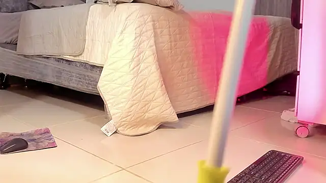 rossth1's cam snapshot