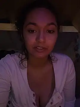 QueenNefertiti's cam snapshot