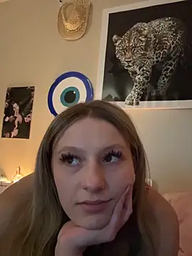 hyperafterdark's cam snapshot