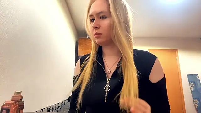 RoseBakeer's cam snapshot