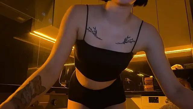 BlackFox_V live sex cam