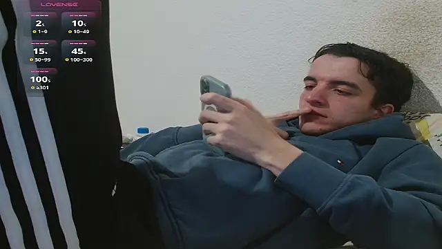 Tombgy07 live sex cam