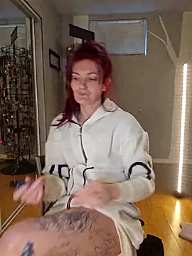 YourFavCanadianMILF's cam snapshot