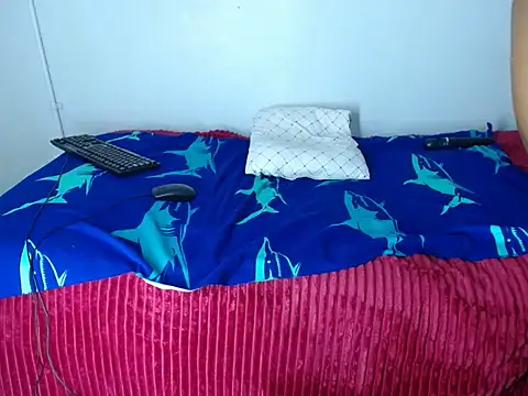 Snakiecharmi's cam snapshot