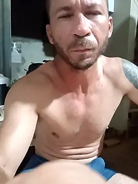 RobertoLuiz84 live sex cam