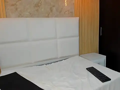 JhoselynQueen live sex cam