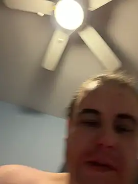 RaeganV live sex cam