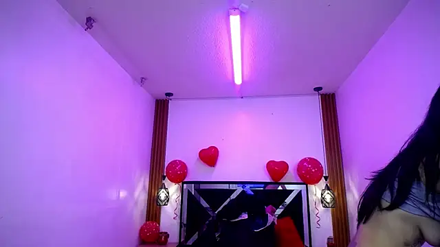 FRANCESCA_LOVE_'s cam snapshot