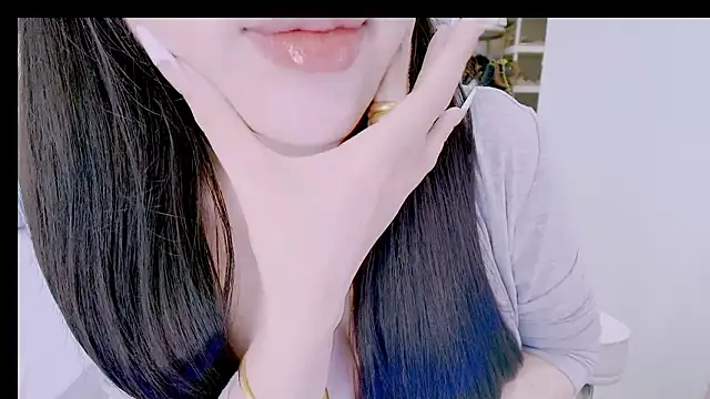 Pari_Kilian22's cam snapshot