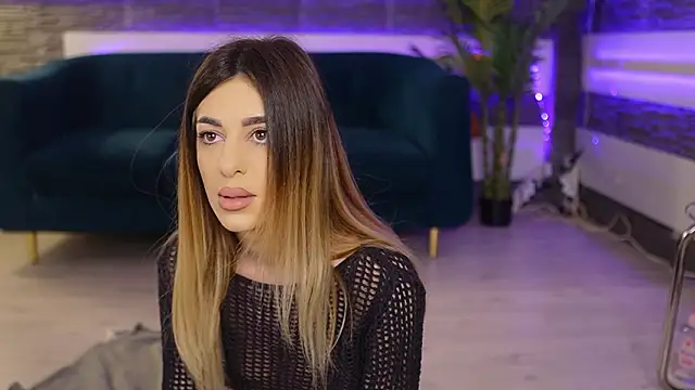 ItsIvyLicious_'s cam snapshot