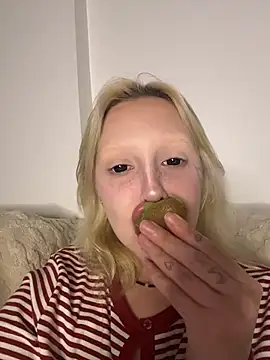 urlittlebaby666's cam snapshot