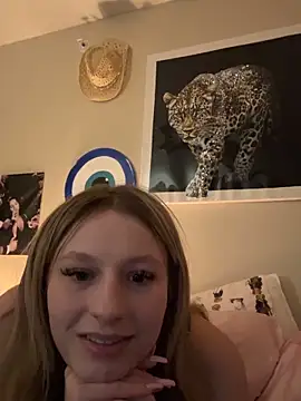 hyperafterdark's cam snapshot