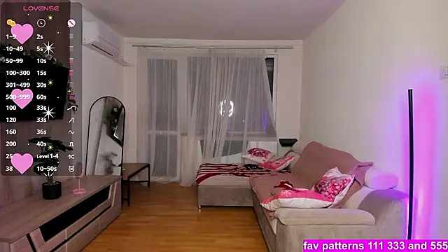 GabrielaLove_'s cam snapshot