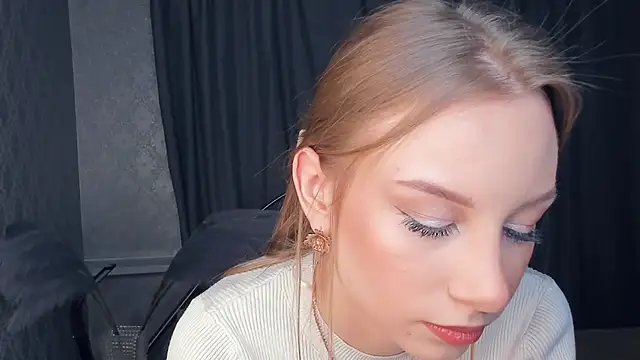 CarmenLipkin's cam snapshot