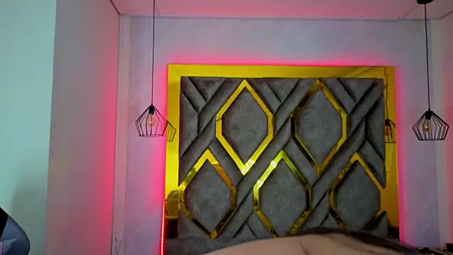 Luvienne live sex cam