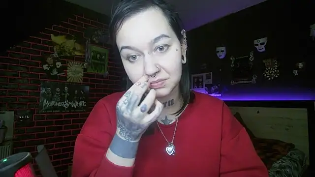 MoorderxDoll live sex cam