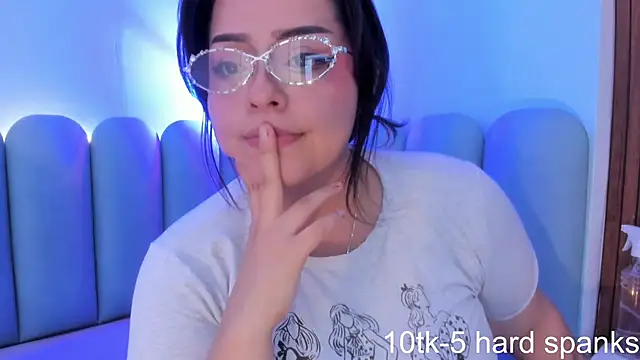 curvy_rousi live sex cam