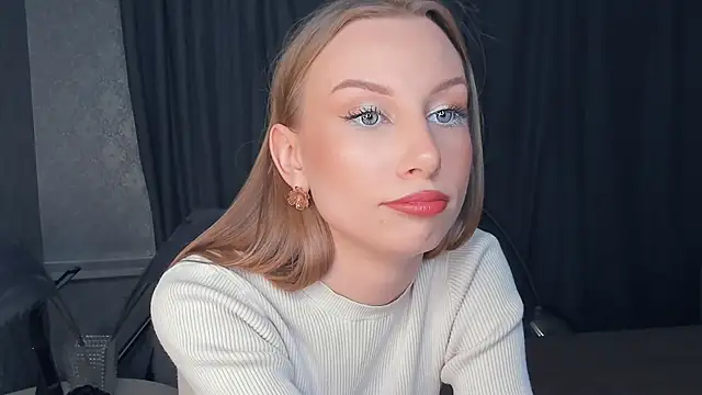 CarmenLipkin's cam snapshot