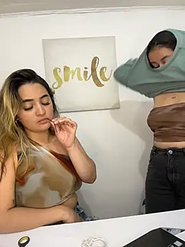 Antonella_Julieta live sex cam