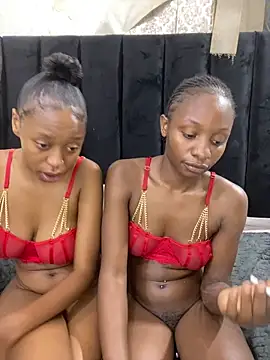 LonelyQueenxx25's cam snapshot