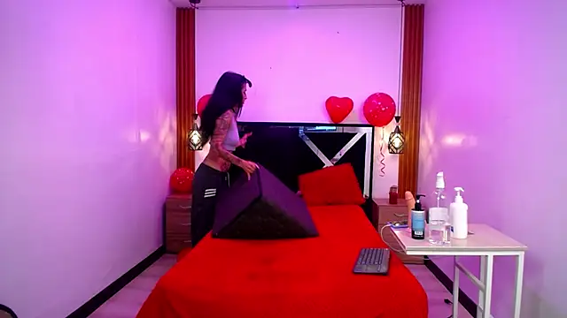 FRANCESCA_LOVE_'s cam snapshot