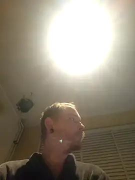 piercingpik live sex cam