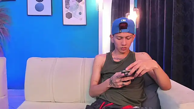 Marcus_and_Tony live sex cam